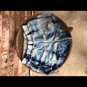 Billabong flowy shorts